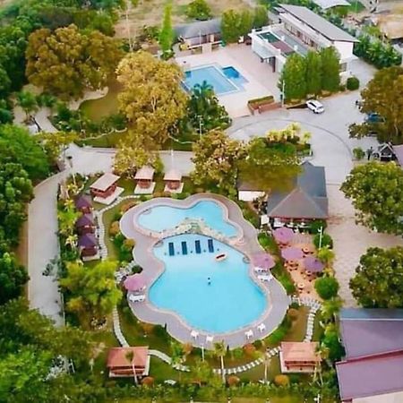 Floating Sanctuary Resort Powered By Cocotel Bulacan Экстерьер фото