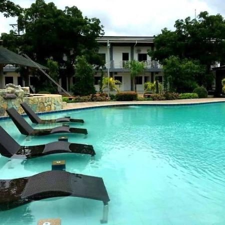 Floating Sanctuary Resort Powered By Cocotel Bulacan Экстерьер фото