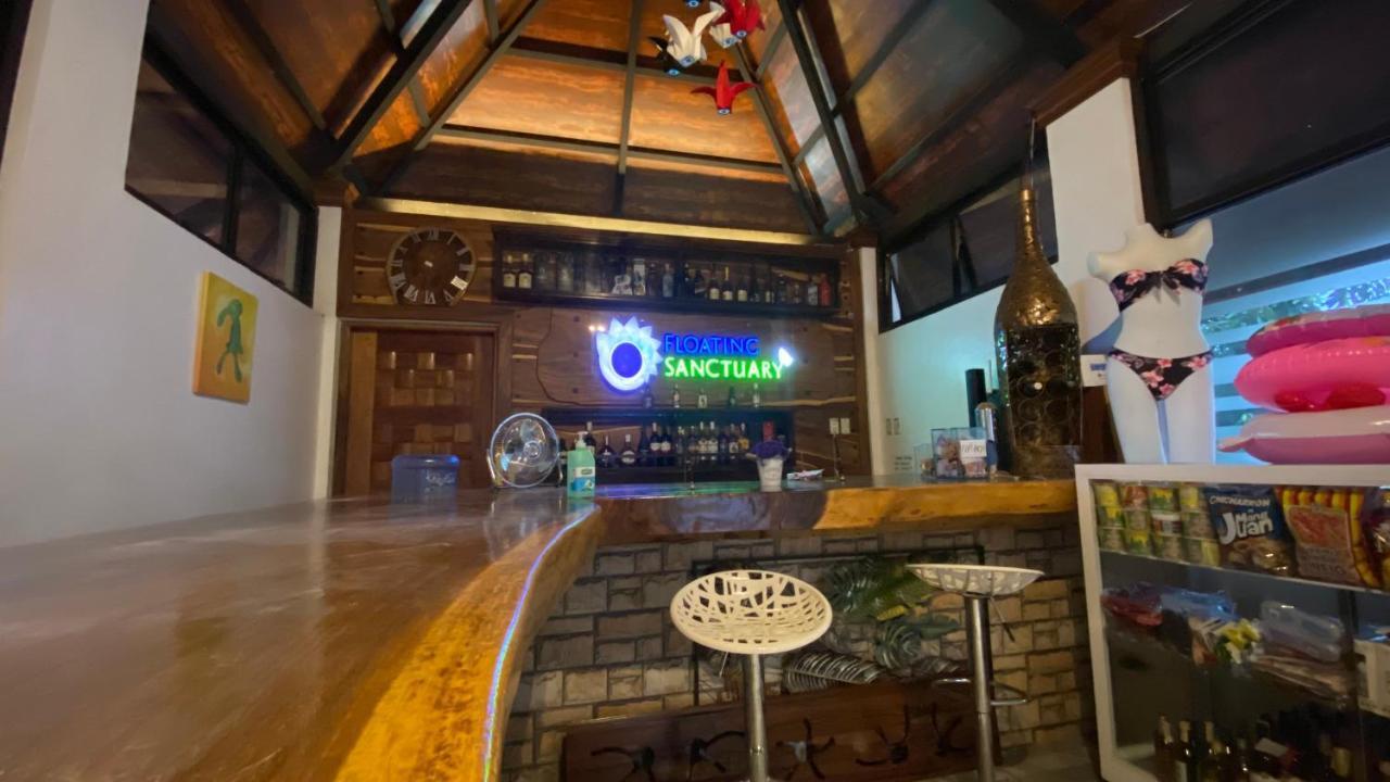 Floating Sanctuary Resort Powered By Cocotel Bulacan Экстерьер фото
