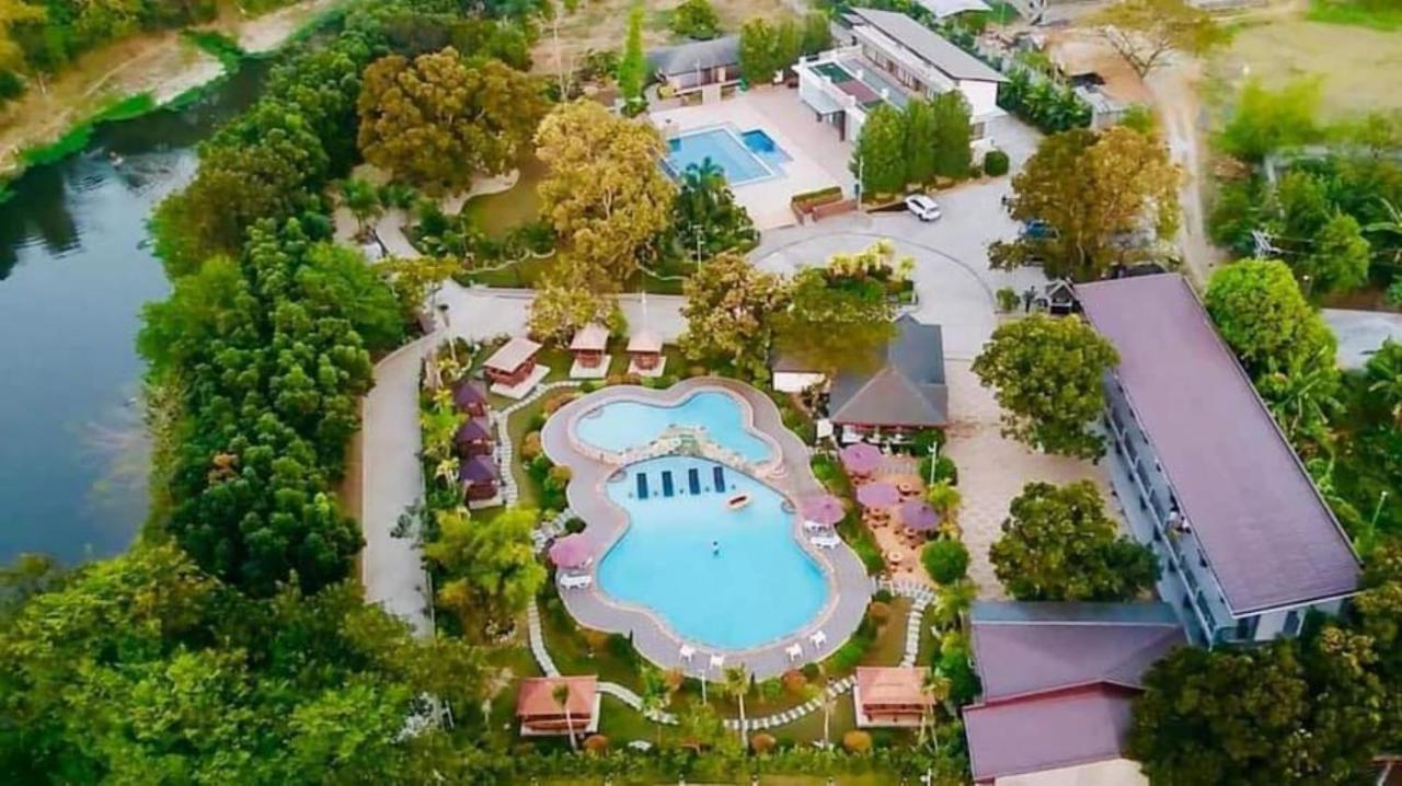 Floating Sanctuary Resort Powered By Cocotel Bulacan Экстерьер фото